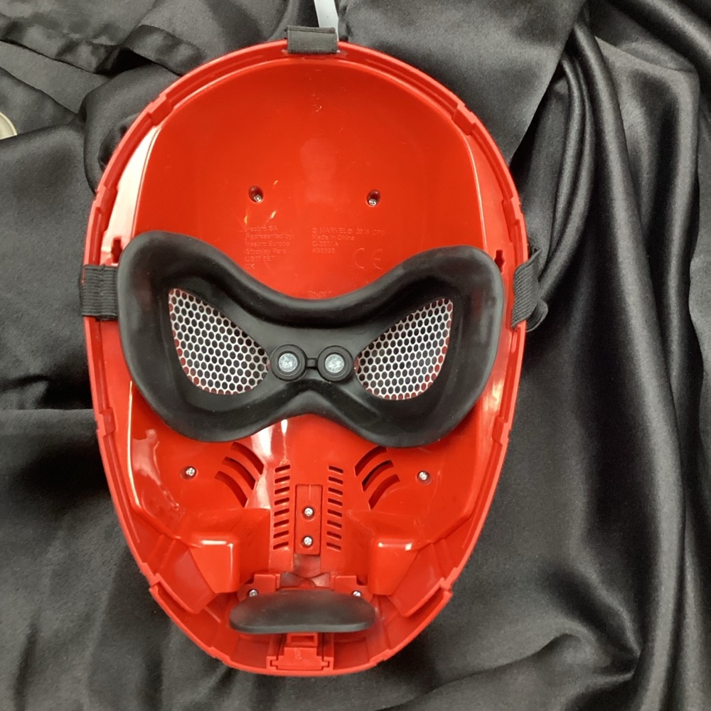 2016 Hasbro Marvel Hard Plastic Spider-Man Youth Halloween Mask - Picture 6 of 10